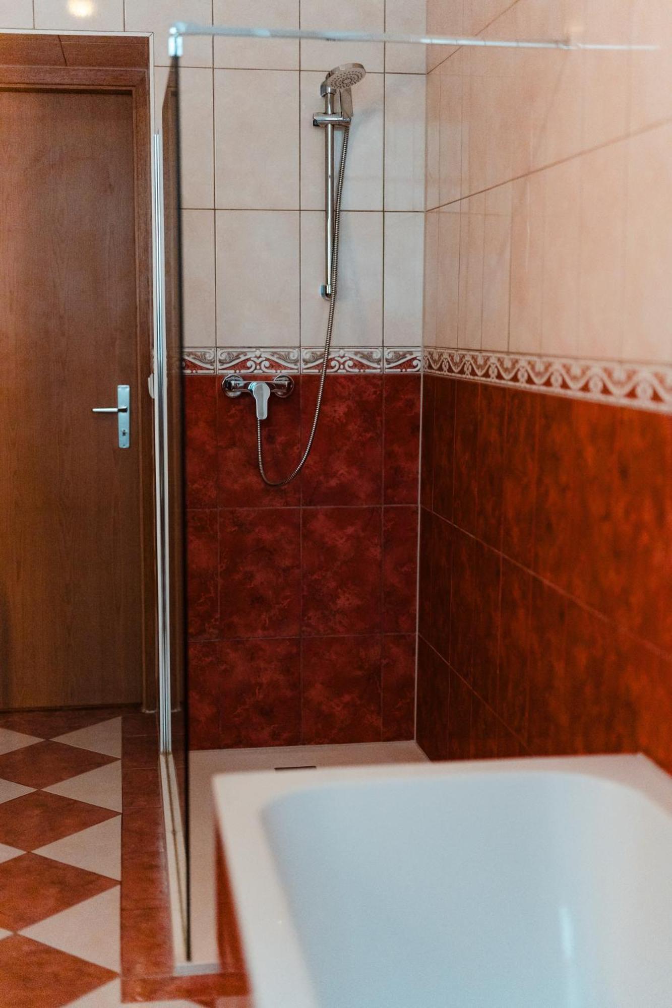 Apartment Moderne In Bahnhofsnaehe *